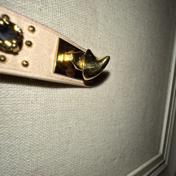 Givenchy leather bracelet w Swarovski crystals, faceted beads & shark tooth lock - Picture 4 of 14